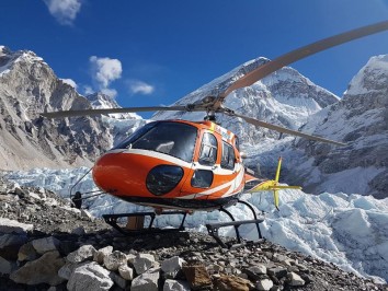 Luxury Trek and Heli Tour in Everest Base Camp Trek