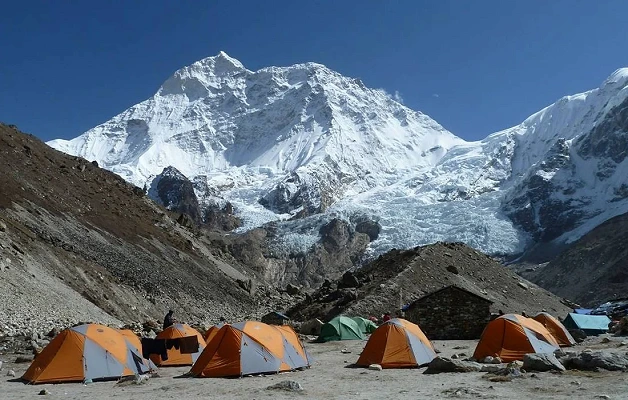 Makalu Base Camp Trek Altitude Profile: Daily Elevation Gain & Acclimatization Guide