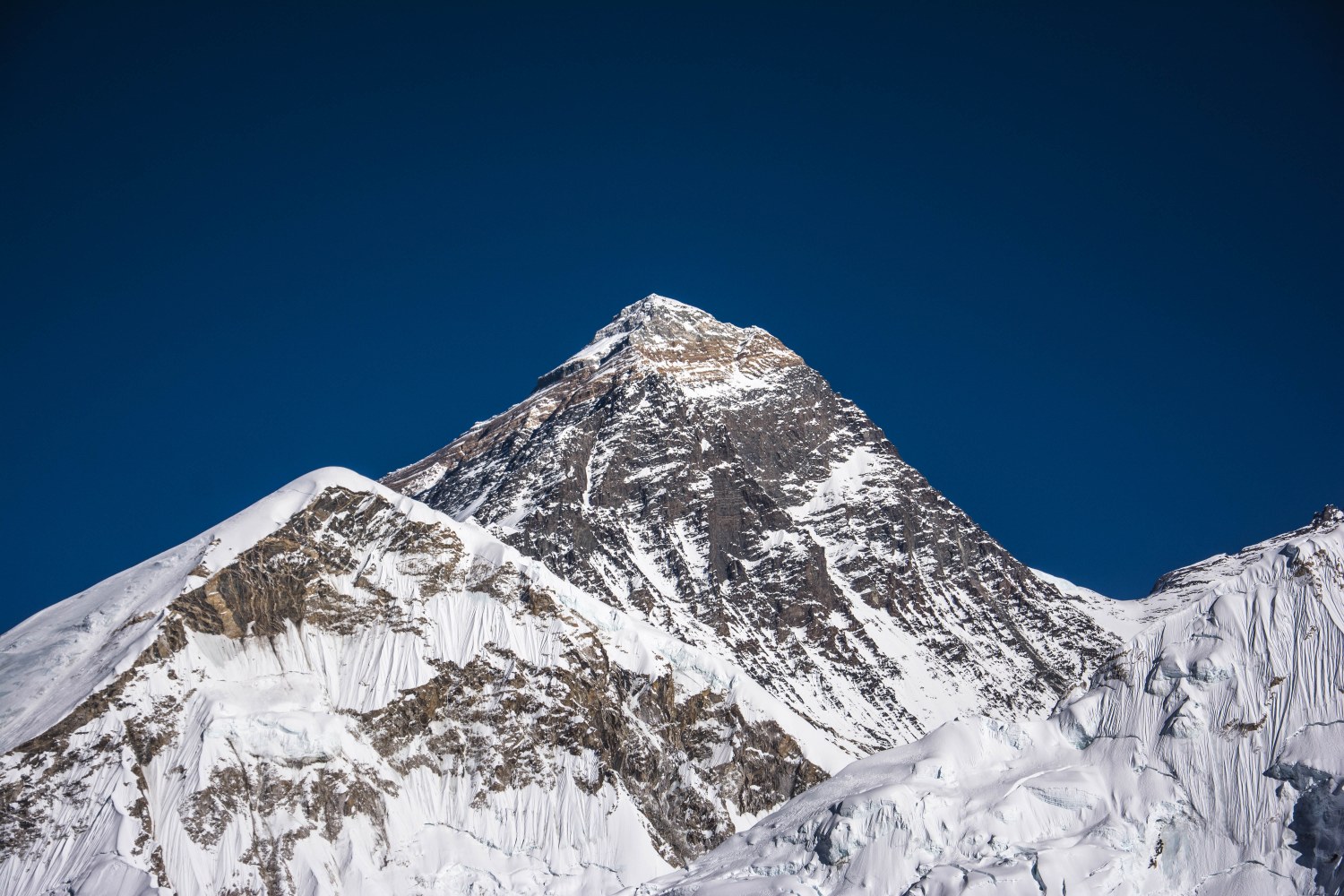 Tips to Prevent Knee Pain During Your Trekking